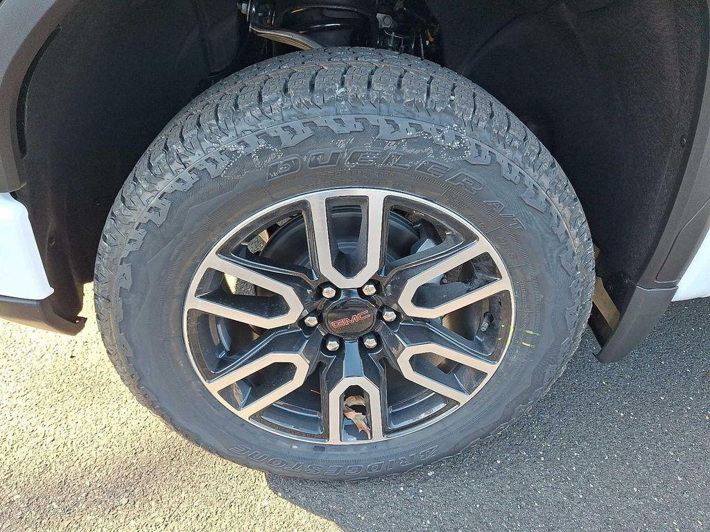 new 2026 GMC Sierra 1500 car, priced at $70,090