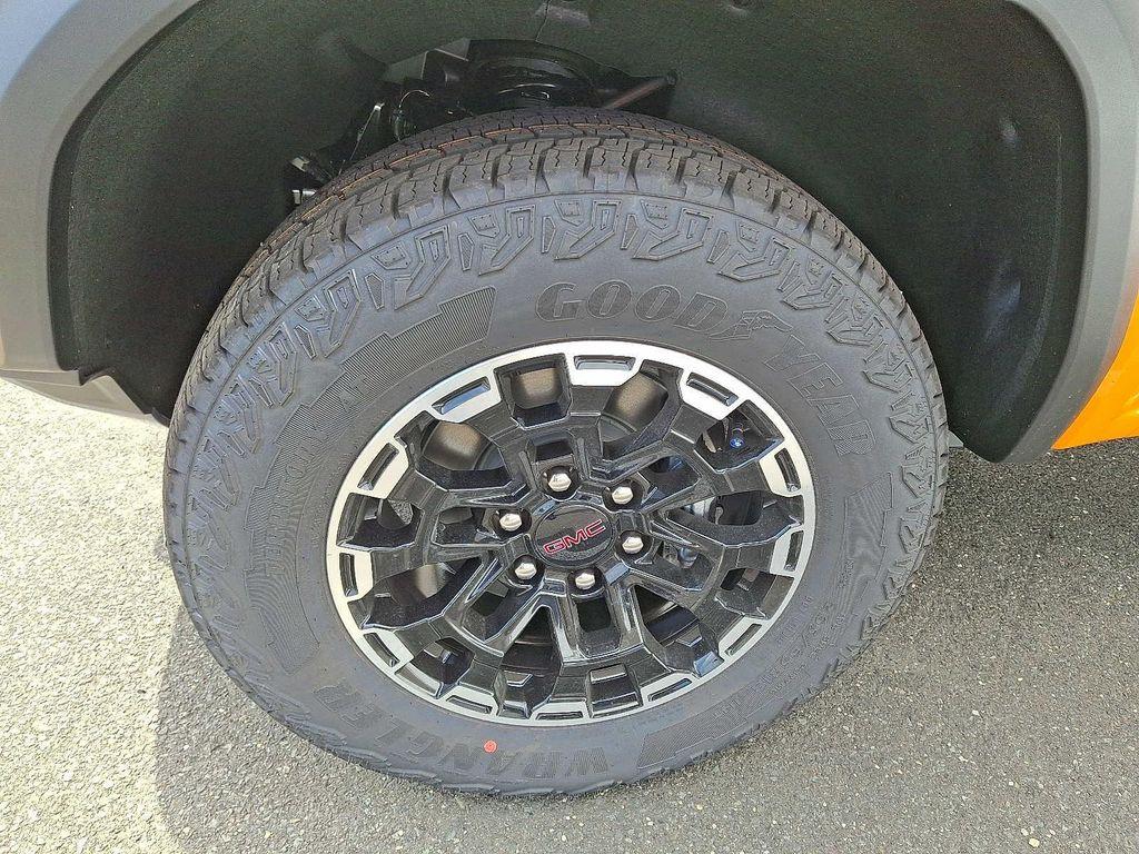 new 2026 GMC Canyon car, priced at $47,268