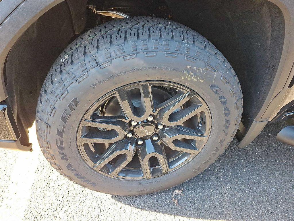 new 2026 GMC Sierra 1500 car, priced at $53,952