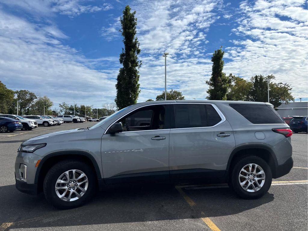 used 2023 Chevrolet Traverse car, priced at $19,996