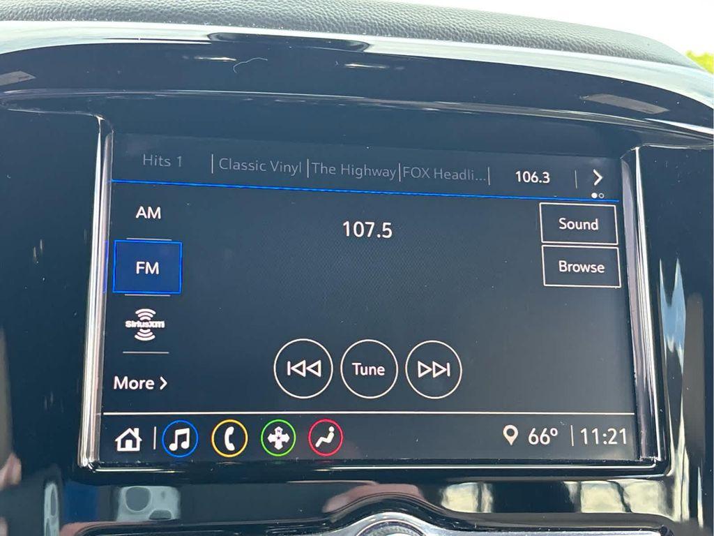 used 2023 Chevrolet Traverse car, priced at $19,996