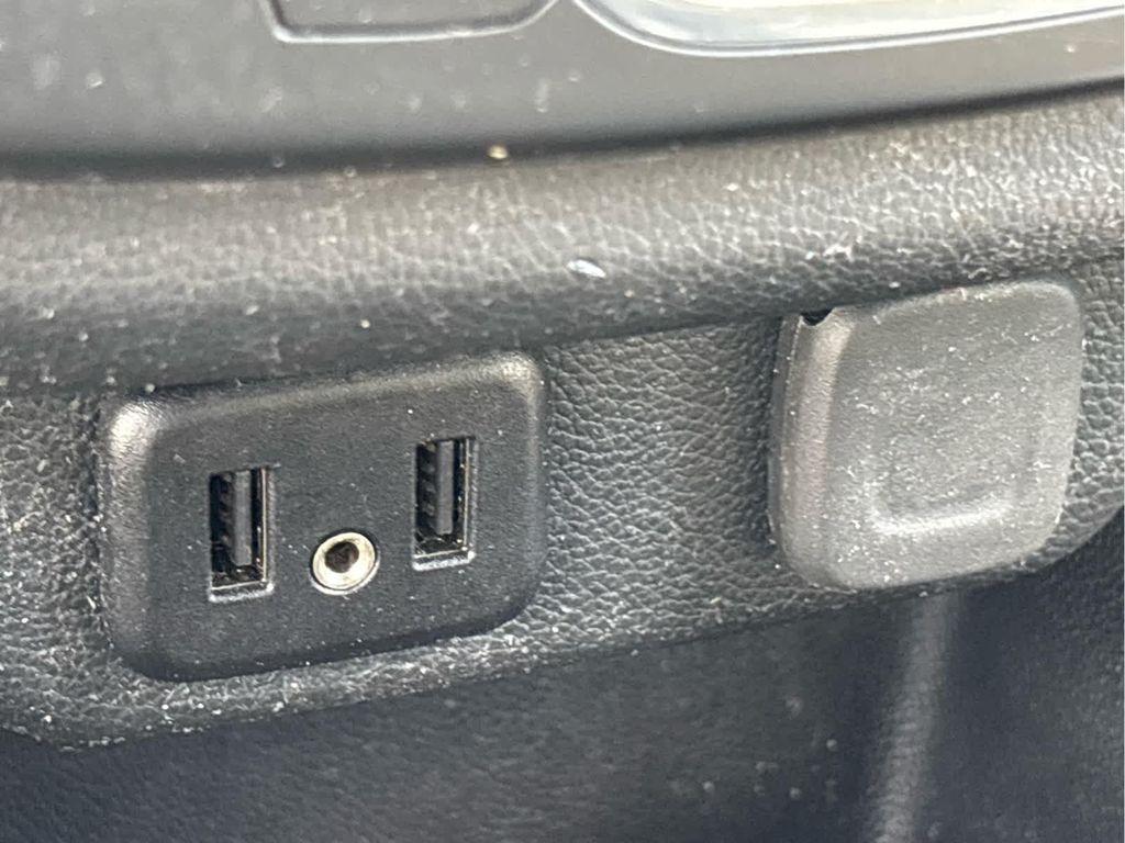 used 2023 Chevrolet Traverse car, priced at $19,996