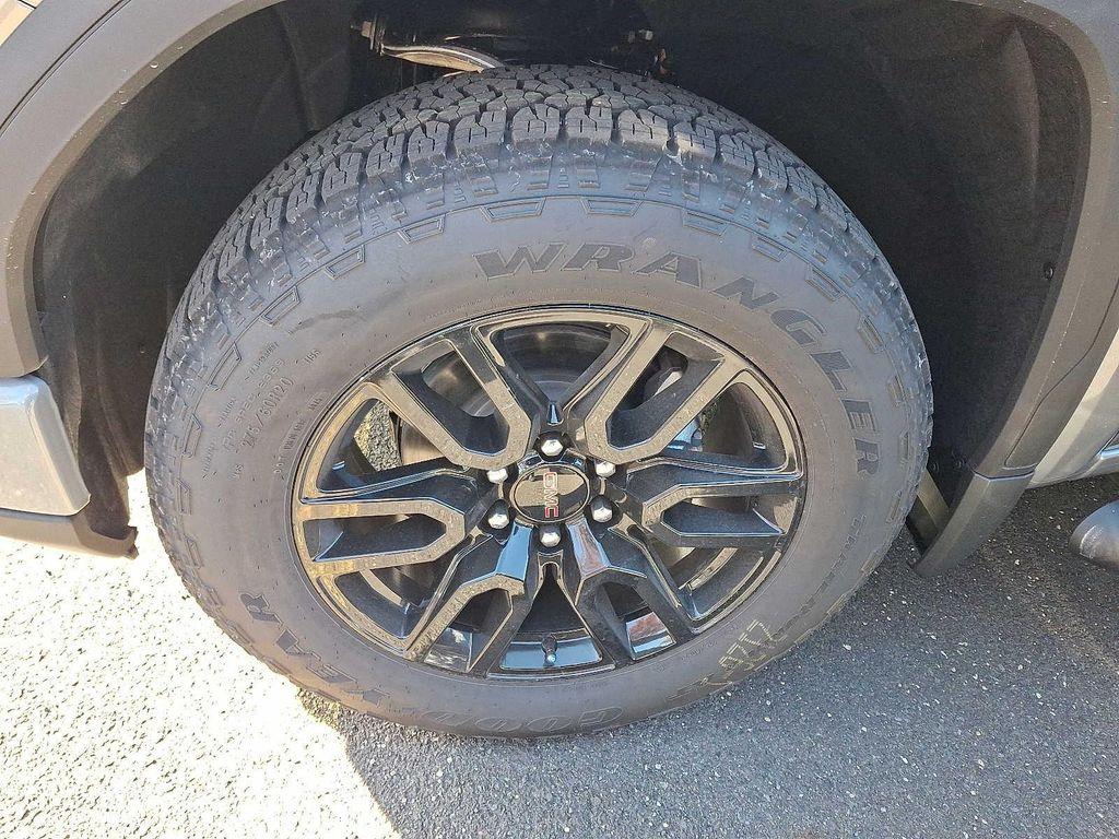 new 2026 GMC Sierra 1500 car, priced at $53,952
