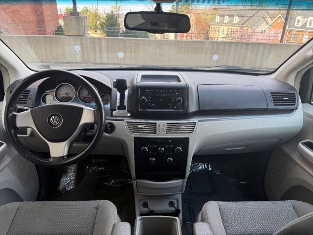 used 2009 Volkswagen Routan car, priced at $3,995