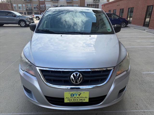 used 2009 Volkswagen Routan car, priced at $3,995