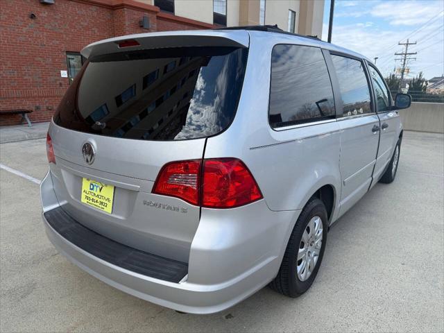 used 2009 Volkswagen Routan car, priced at $3,995