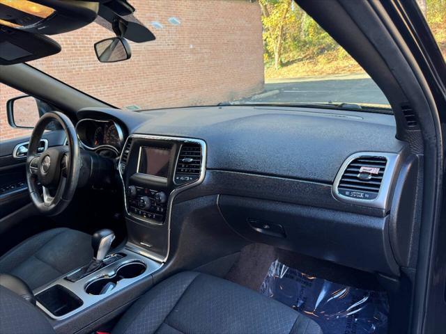 used 2018 Jeep Grand Cherokee car, priced at $14,995