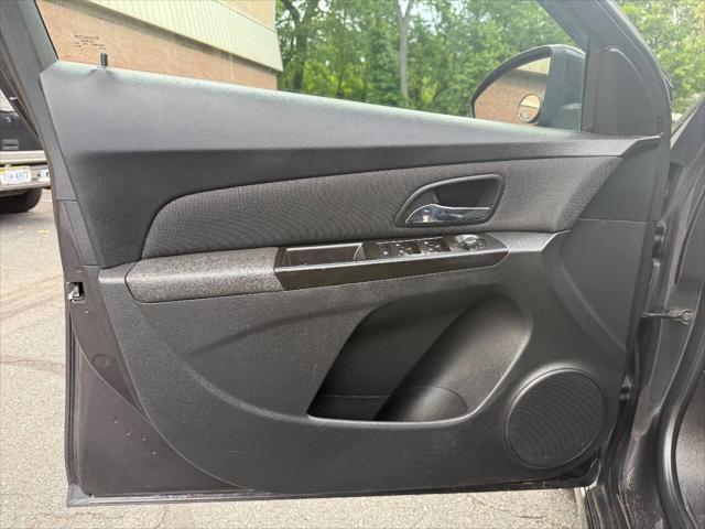 used 2014 Chevrolet Cruze car, priced at $6,495