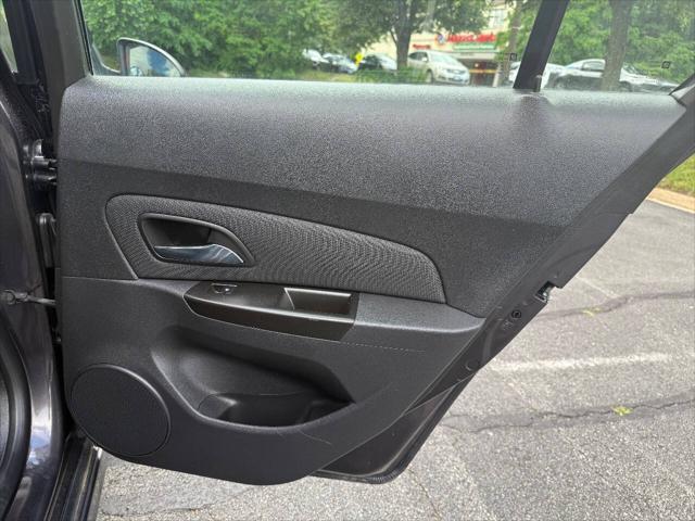 used 2014 Chevrolet Cruze car, priced at $6,495