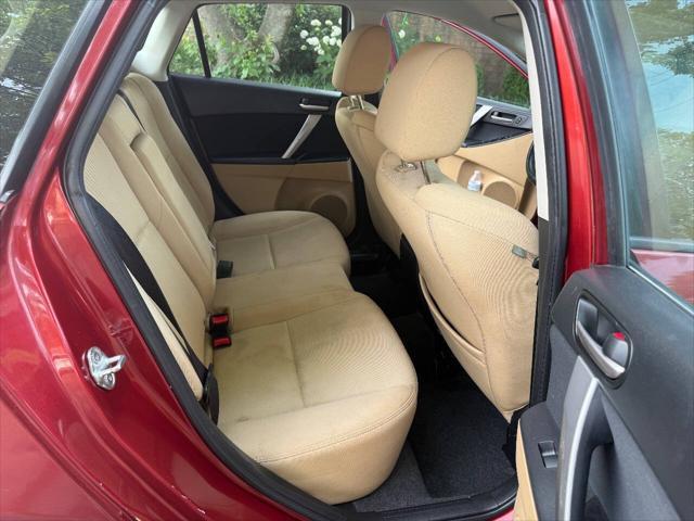 used 2011 Mazda Mazda3 car, priced at $5,495