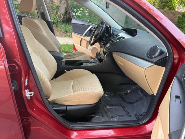 used 2011 Mazda Mazda3 car, priced at $5,495