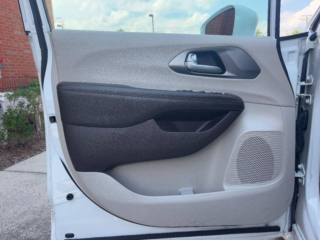 used 2017 Chrysler Pacifica car, priced at $8,495