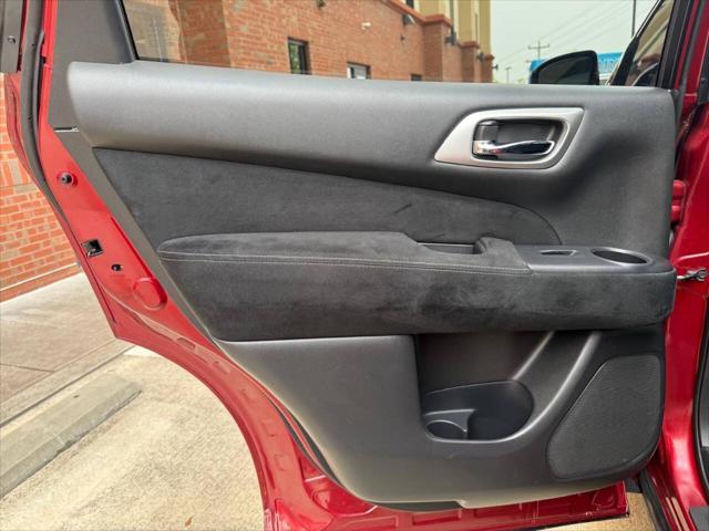 used 2015 Nissan Pathfinder car, priced at $9,995