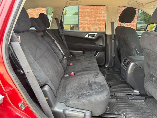 used 2015 Nissan Pathfinder car, priced at $9,995