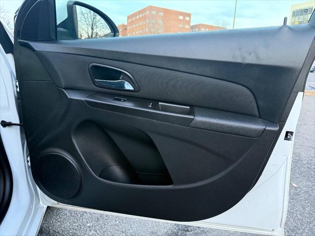 used 2015 Chevrolet Cruze car, priced at $6,495