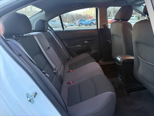used 2015 Chevrolet Cruze car, priced at $6,495