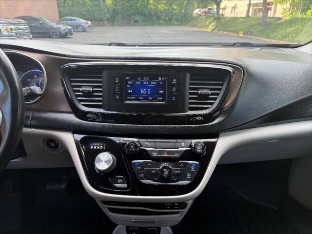 used 2017 Chrysler Pacifica car, priced at $15,995