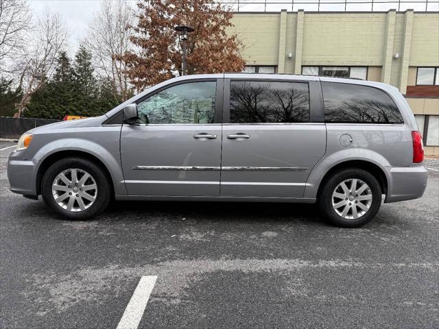 used 2014 Chrysler Town & Country car, priced at $8,995