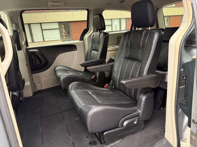 used 2014 Chrysler Town & Country car, priced at $8,995