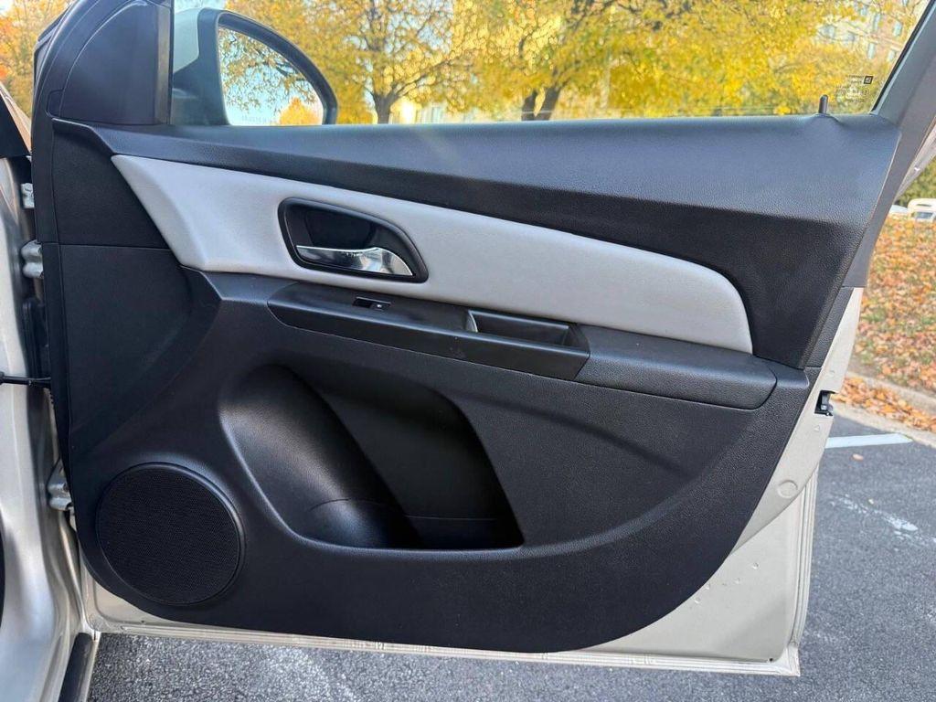 used 2013 Chevrolet Cruze car, priced at $5,495