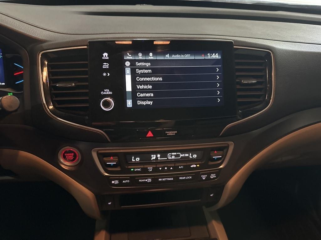 used 2022 Honda Pilot car, priced at $32,888