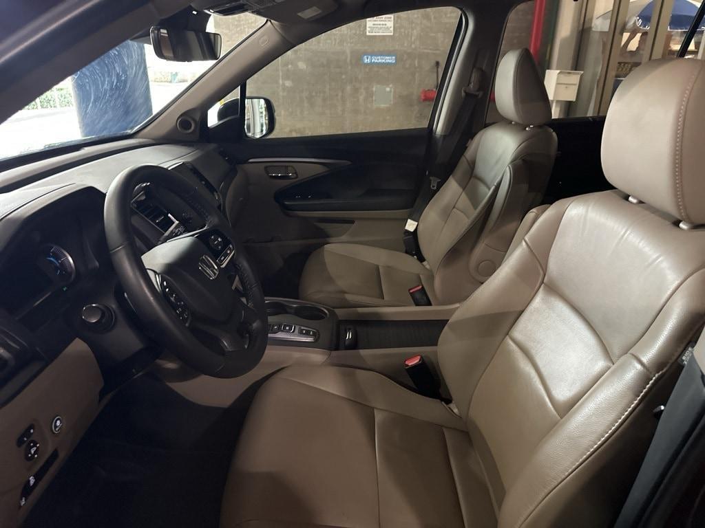 used 2022 Honda Pilot car, priced at $32,888