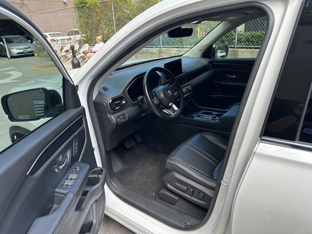 used 2023 Honda Pilot car, priced at $42,888