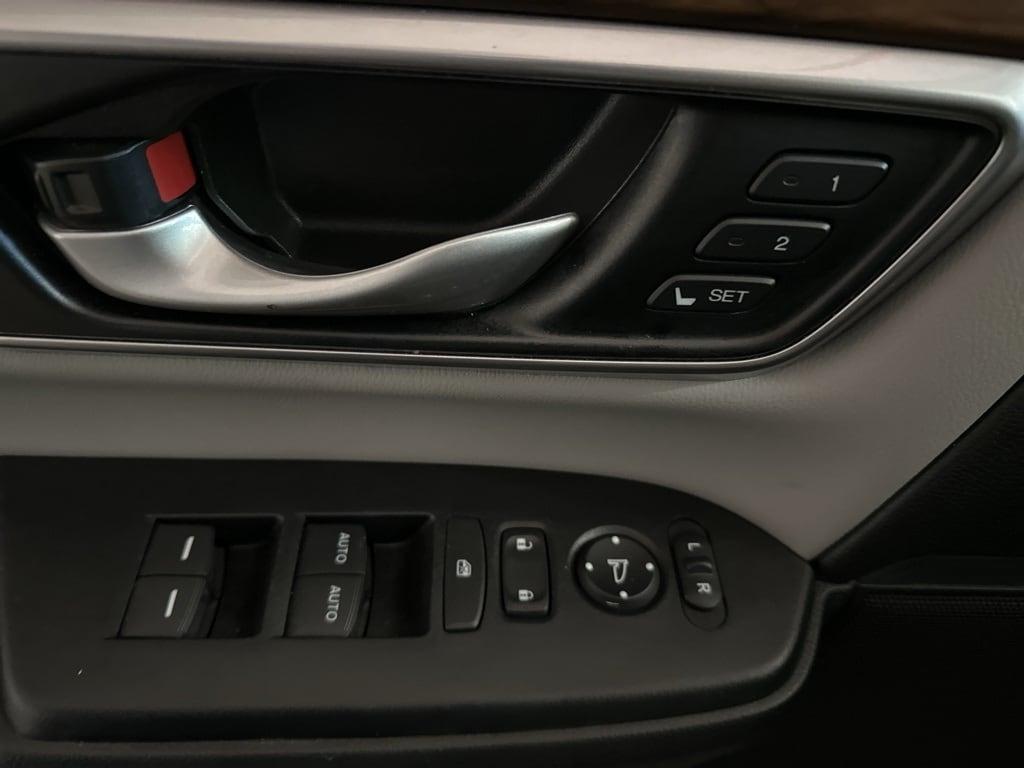 used 2022 Honda CR-V car, priced at $29,888