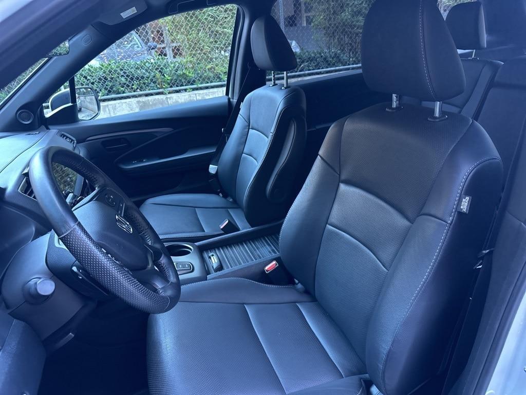 used 2022 Honda Passport car, priced at $32,888