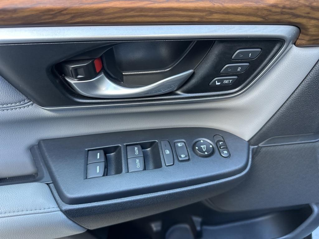 used 2019 Honda CR-V car, priced at $26,888