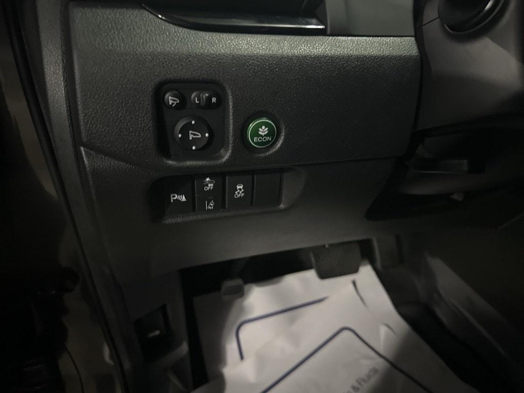used 2022 Honda Pilot car, priced at $36,888
