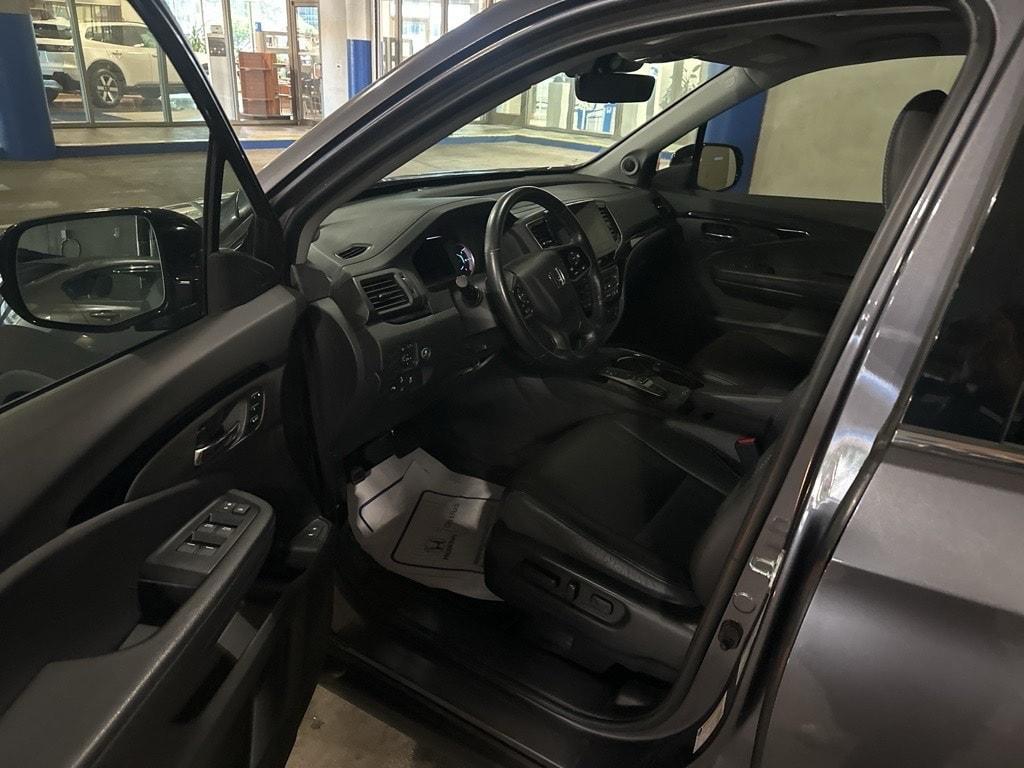 used 2022 Honda Pilot car, priced at $36,888