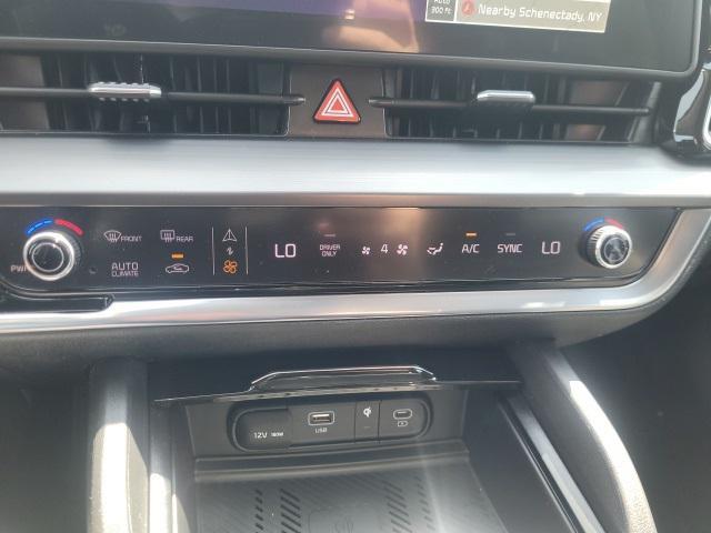 used 2023 Kia Sportage Hybrid car, priced at $27,489