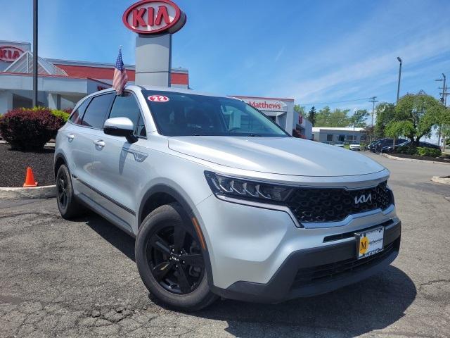 used 2022 Kia Sorento car, priced at $25,158