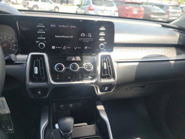 used 2022 Kia Sorento car, priced at $25,158