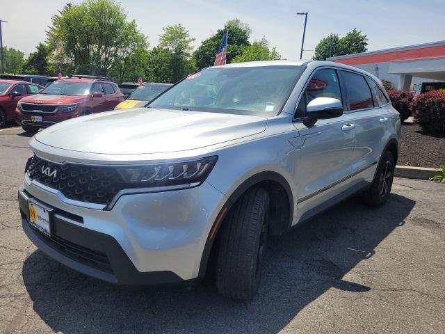 used 2022 Kia Sorento car, priced at $25,158