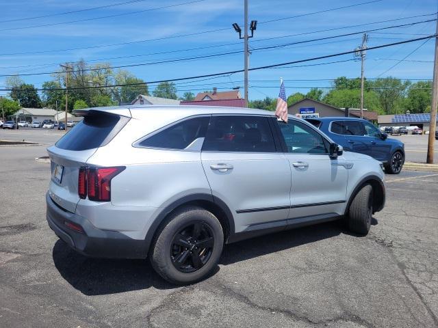 used 2022 Kia Sorento car, priced at $25,158