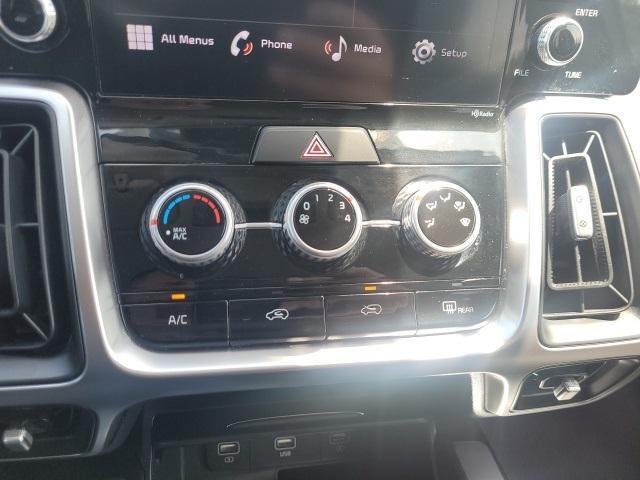 used 2022 Kia Sorento car, priced at $25,158