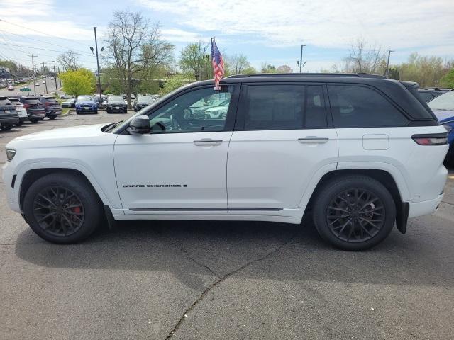 used 2022 Jeep Grand Cherokee car, priced at $43,798