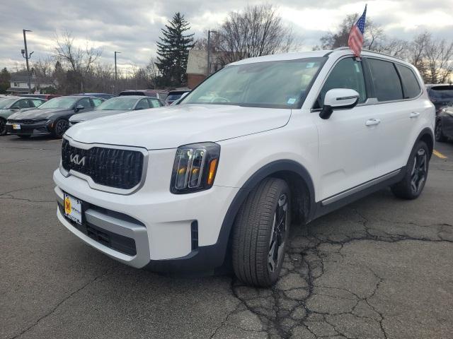 used 2025 Kia Telluride car, priced at $44,759