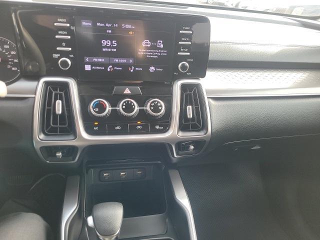 used 2022 Kia Sorento car, priced at $25,875
