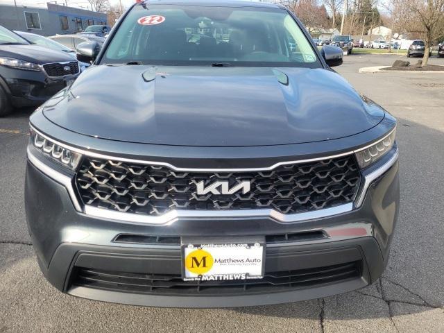 used 2022 Kia Sorento car, priced at $25,875