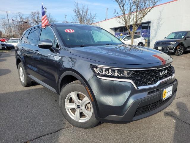 used 2022 Kia Sorento car, priced at $25,875
