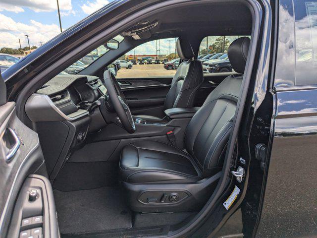 new 2024 Jeep Grand Cherokee car, priced at $42,035