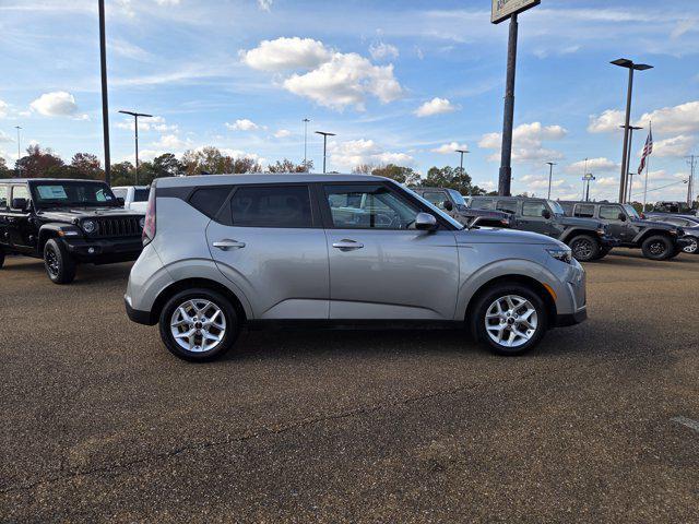 used 2024 Kia Soul car, priced at $17,498