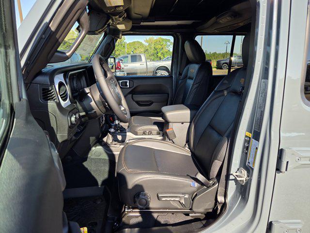 new 2025 Jeep Wrangler car, priced at $44,874