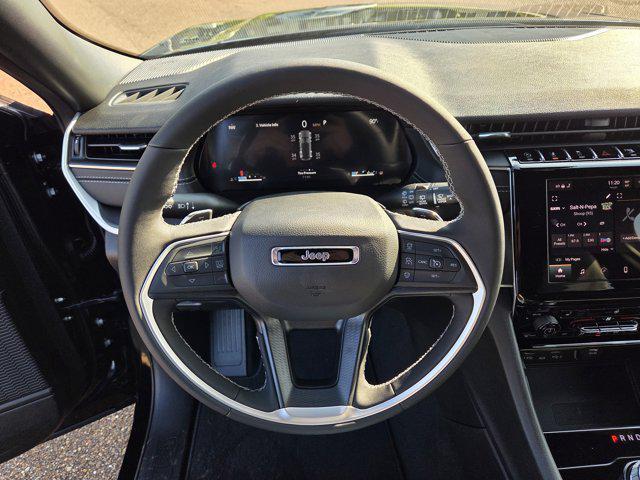 new 2025 Jeep Grand Cherokee car, priced at $38,497