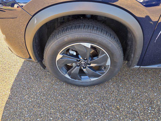 used 2024 Nissan Rogue car, priced at $22,897