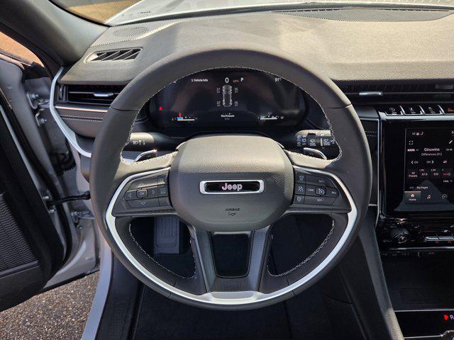new 2025 Jeep Grand Cherokee car, priced at $40,735
