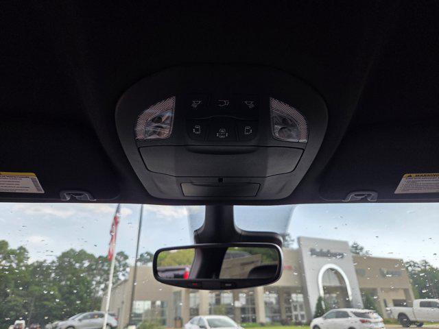 new 2025 Chrysler Pacifica car, priced at $35,987